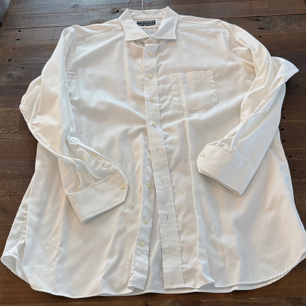 Individualized Cotton pinpoint XXL dress shirt.  White Dress Shirt chest pocket